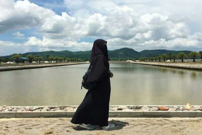 نکات مراقبت از چادر مشکی برای دوام بیشتر